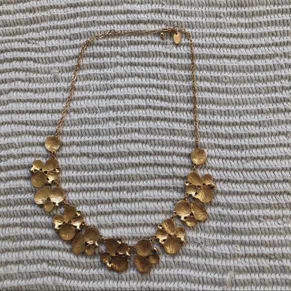 Statement necklace. - Picture 2 of 4